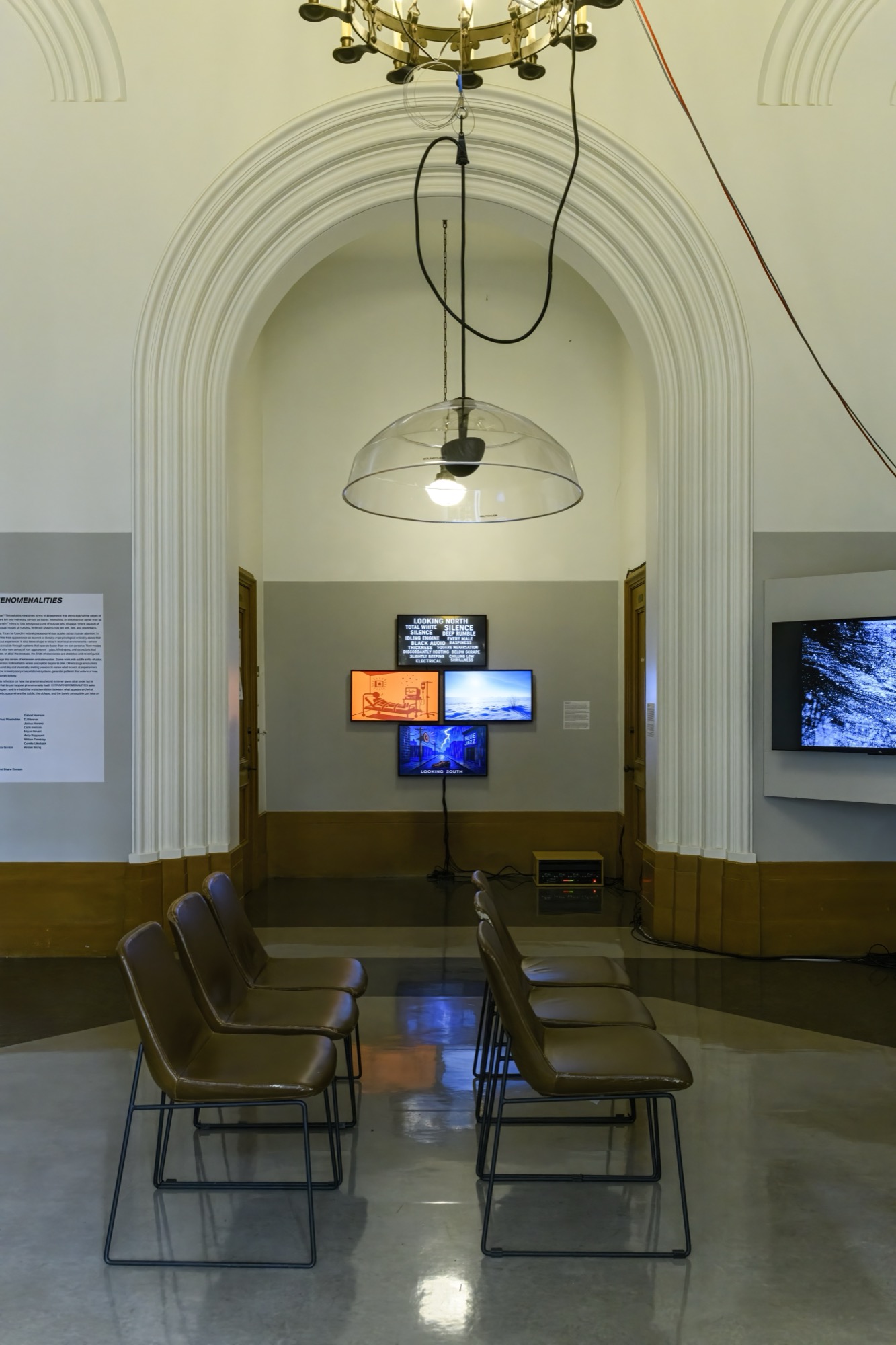 Extra/phenomenalities installation 22