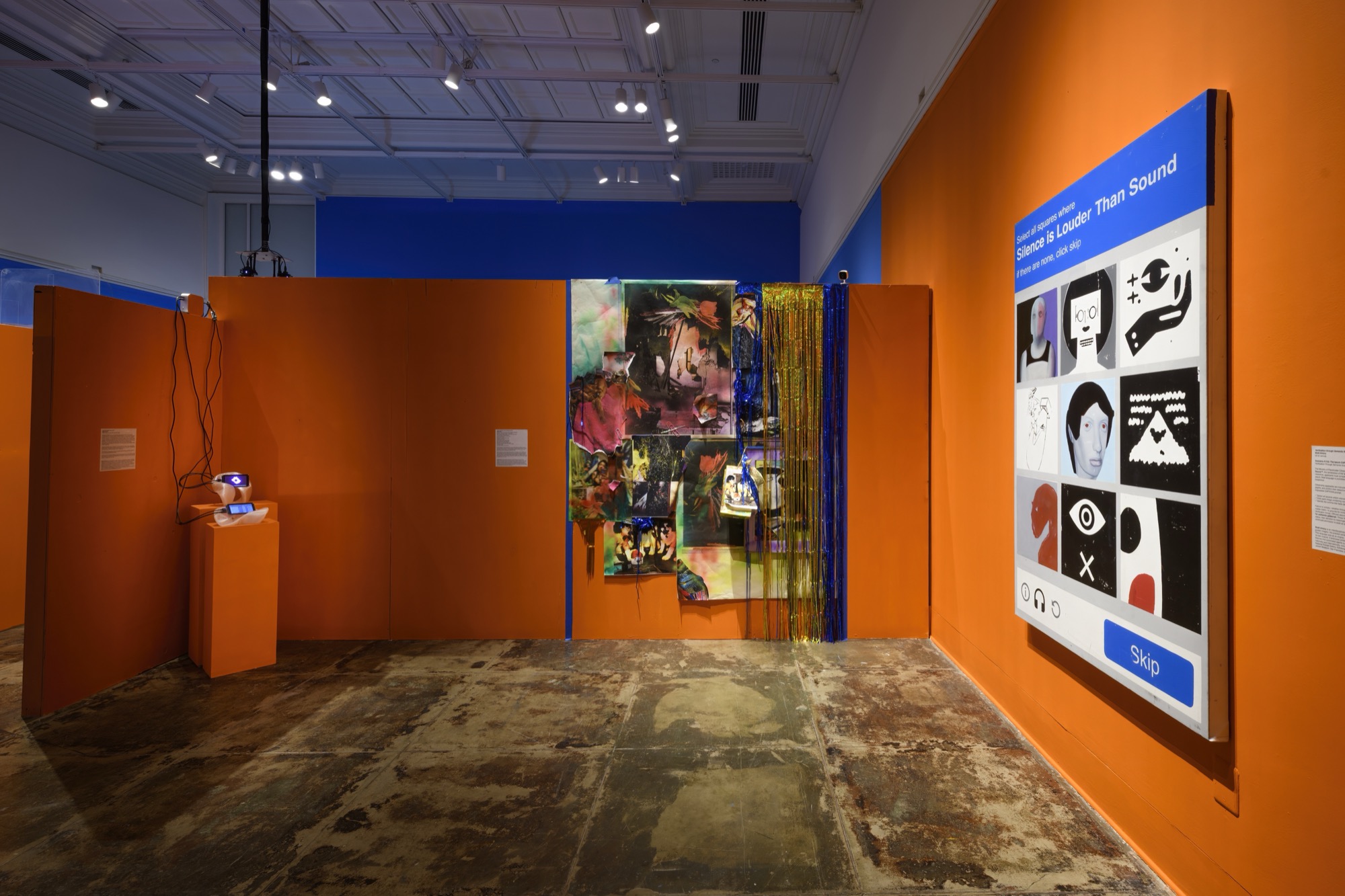 Extra/phenomenalities installation 27