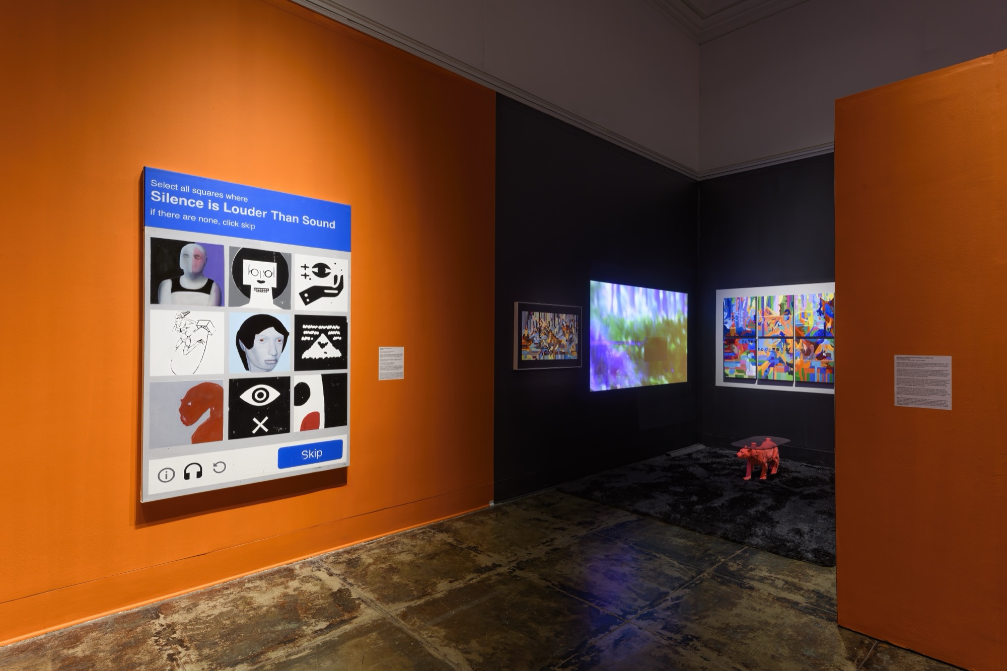 Extra/phenomenalities installation 29